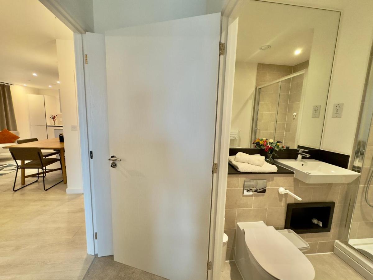 3Bedroom, 2Bathroom, Balcony,Luxury Flat Westfield London Exterior foto