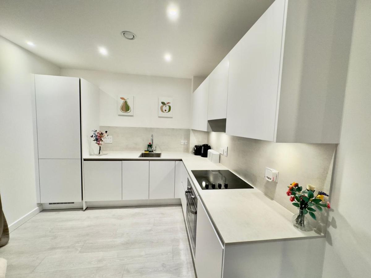 3Bedroom, 2Bathroom, Balcony,Luxury Flat Westfield London Exterior foto