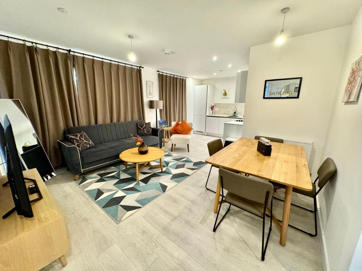 3Bedroom, 2Bathroom, Balcony,Luxury Flat Westfield London Exterior foto